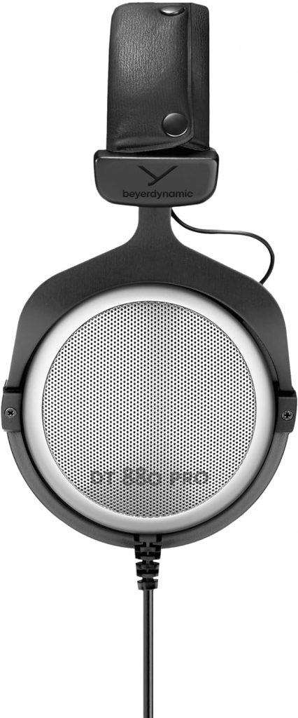 beyerdynamic DT 880 PRO Headset - 250 OHM