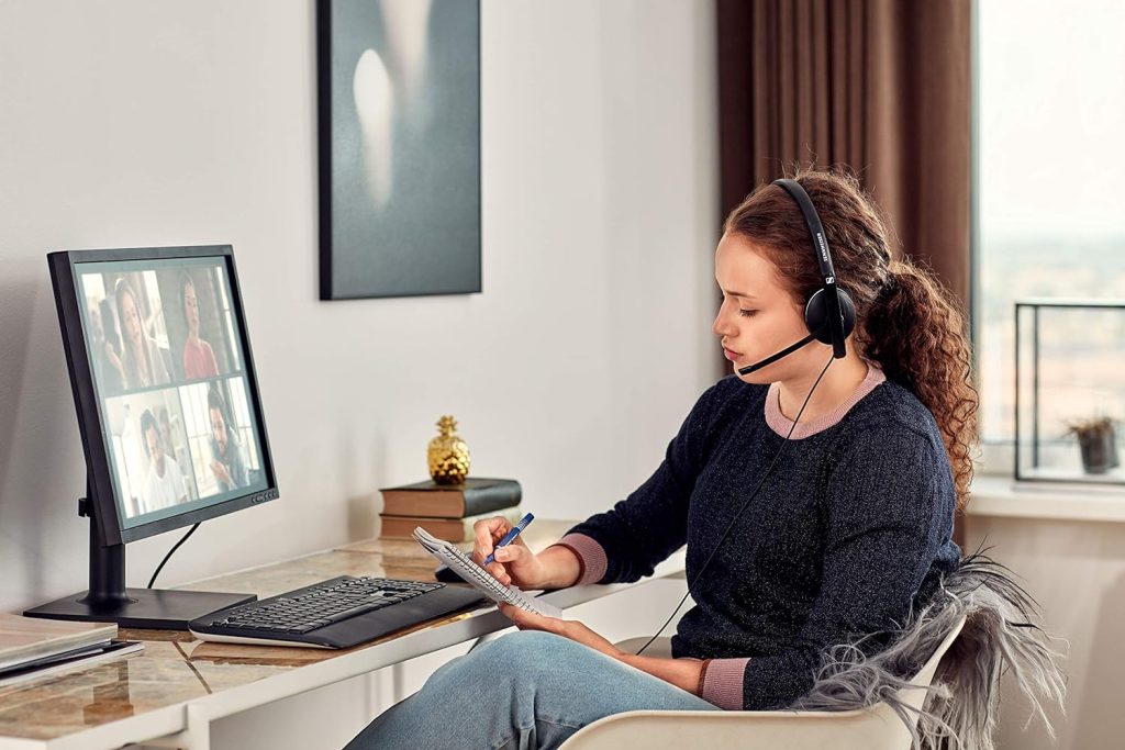 Sennheiser PC 3.2 Chat - Lightweight Stereo Headset with Adjustable Noise-Cancelling Microphone - for Internet Telephony and E-Learners - PC Connectivity- Great for Gaming, Work, and Study